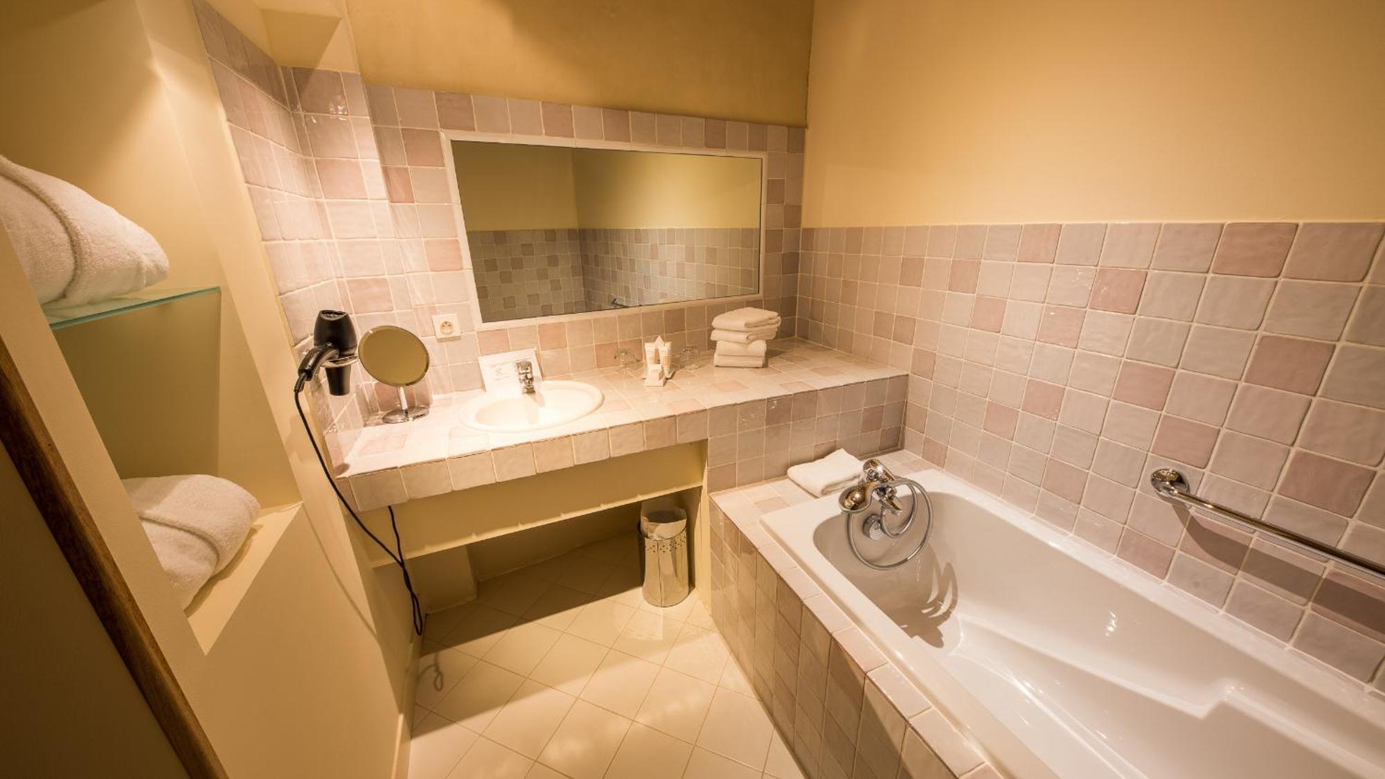 Le Champ Des Oiseaux Hotel & Spa Труа Экстерьер фото